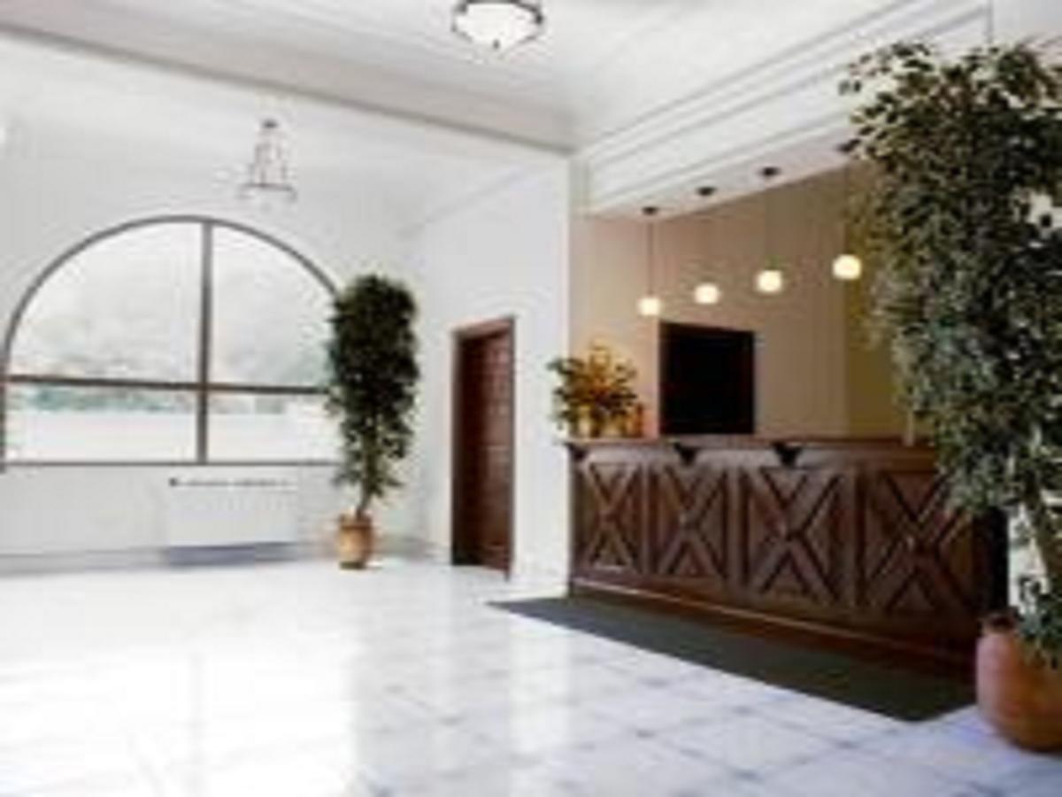 M Plaza Hotel Аккра Экстерьер фото